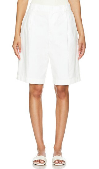 Vince Washed Short in White. Size 2, 8. | Revolve Clothing (Global)
