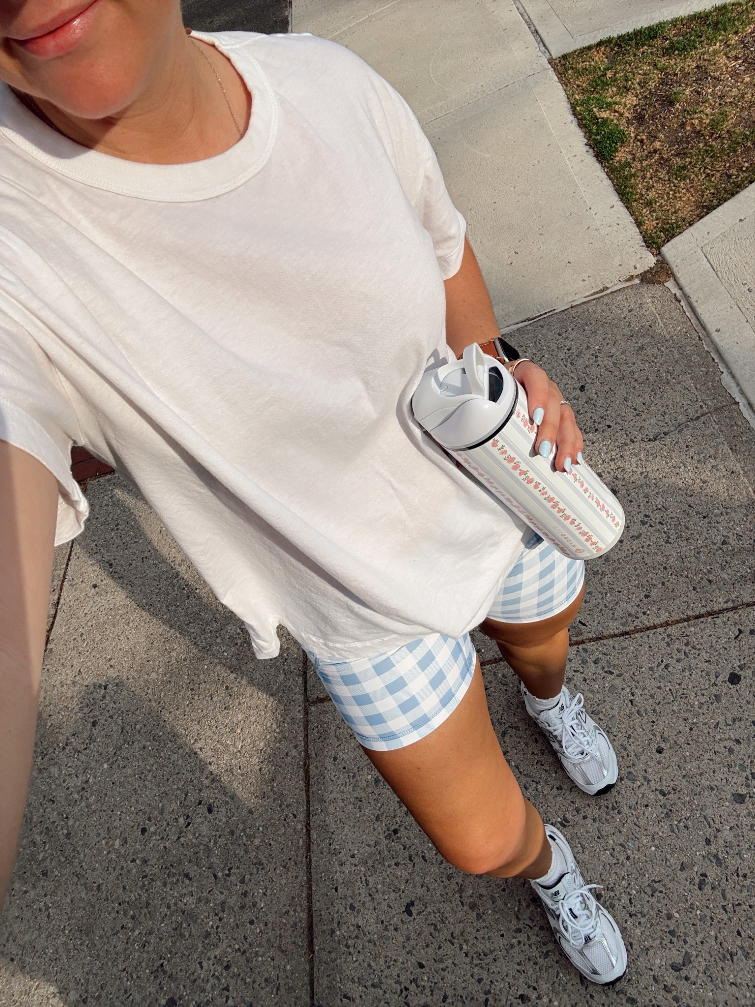 Walk OOTD 

#LTKActive #LTKmomlife #LTKootd