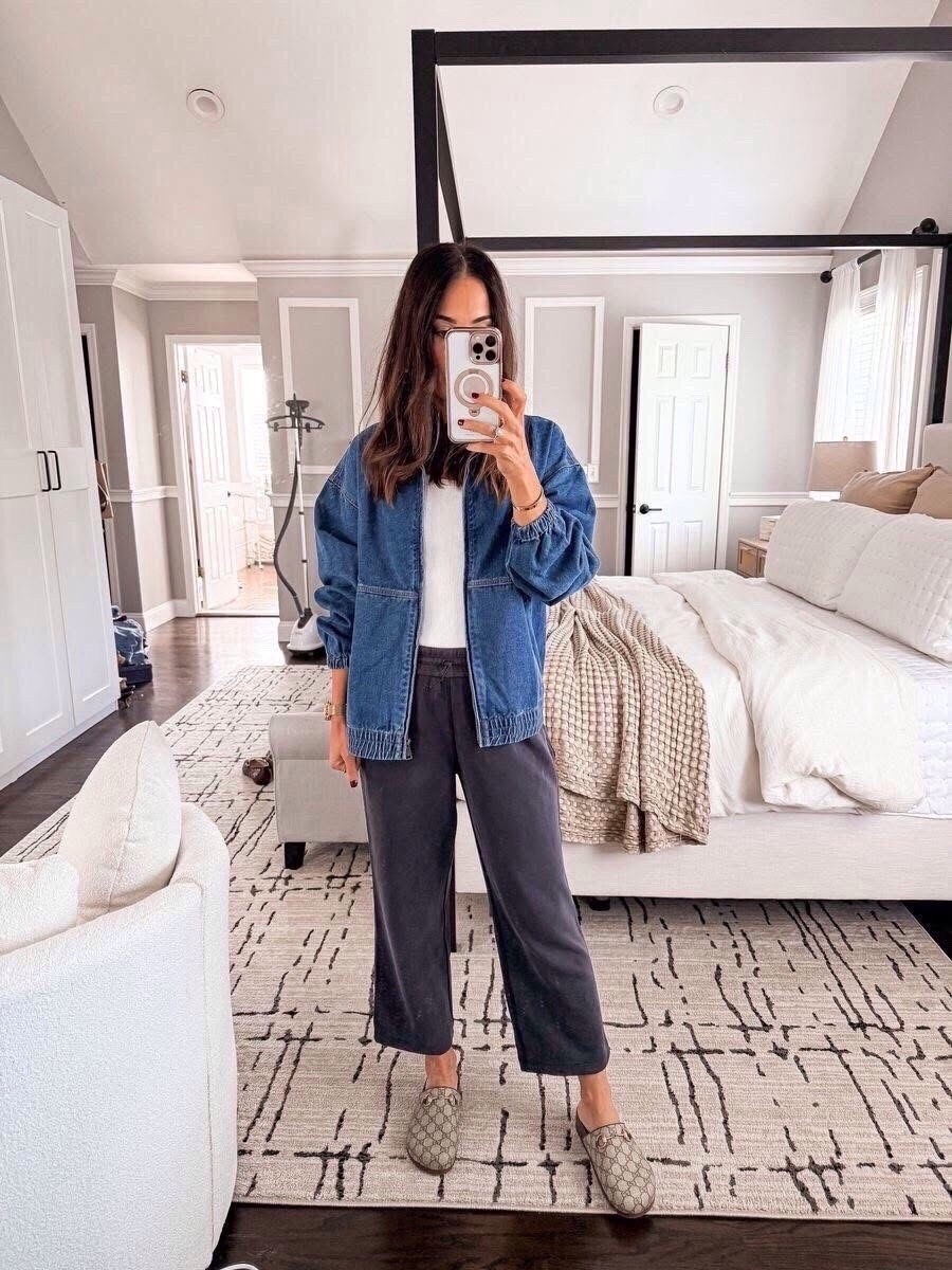 Loving this new denim jacket from Amazon 🙌🏻 threw it on to run some errands. Wearing size small

#LTKSeasonal #LTKOver40 #LTKootd