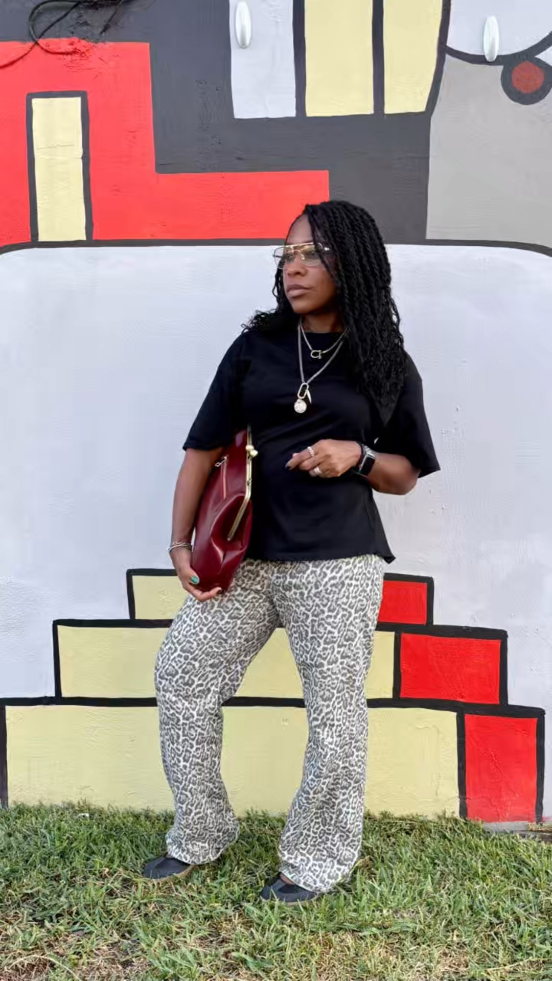 Serving looks and tears. OOTD for school drop off! #comfycasual #OOTD #momstyle 

#LTKShoeCrush #LTKOver40 #LTKStyleTip