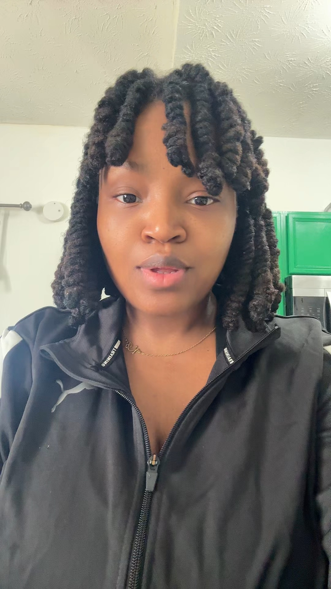 Soursop Bitters — Day 9 of 30 🌿
Still locked in and staying consistent. Supporting my gut, listening to my body, and trusting the process one day at a time. Almost at double digits and feeling proud of the commitment.

#SoursopBitters #Day9 #30DayWellnessChallenge #GutHealthJourney #HerbalWellness #NaturalHealth #DailyConsistency #WellnessRoutine #HealthReset #HolisticLifestyle #JuicingWithPriiincesss

#LTKselfcare #LTKmorningroutine #LTKBeauty