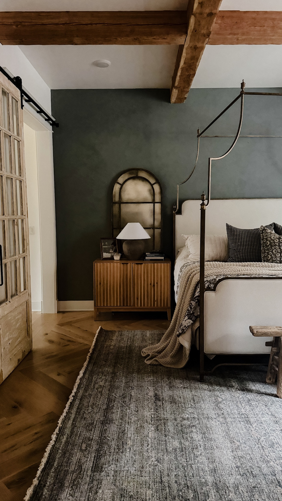 There is just something about the right rug that completely transforms a space 🤎

We added the Mollie Lagoon Natural from the Loloi x Amber Lewis collaboration to our bedroom and I am in love with the softness, the subtle pattern, and those perfectly muted tones. It adds so much warmth and depth without overpowering the room — which is exactly what I was looking for.

And the best part? It’s currently on sale for Presidents’ Day 👏🏼 If you’ve been eyeing one of these collaboration rugs, now is such a good time.

@loloirugs  🤍
@amberinteriors
#amberlewisxloloi


#LTKHome