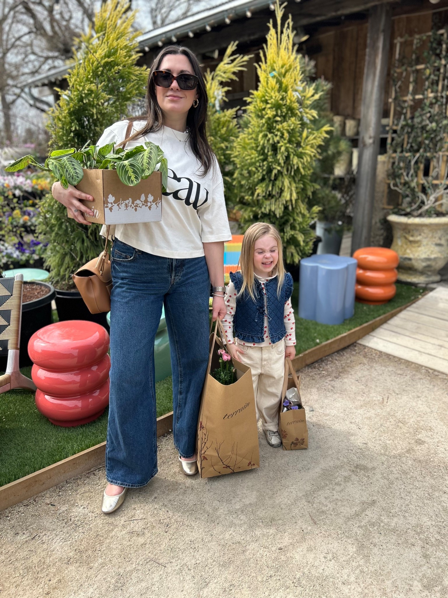 Just a couple of gals with their plants

Spring, spring style, graphic tees, kids clothes


#LTKMidsize #LTKFindsUnder100 #LTKSeasonal