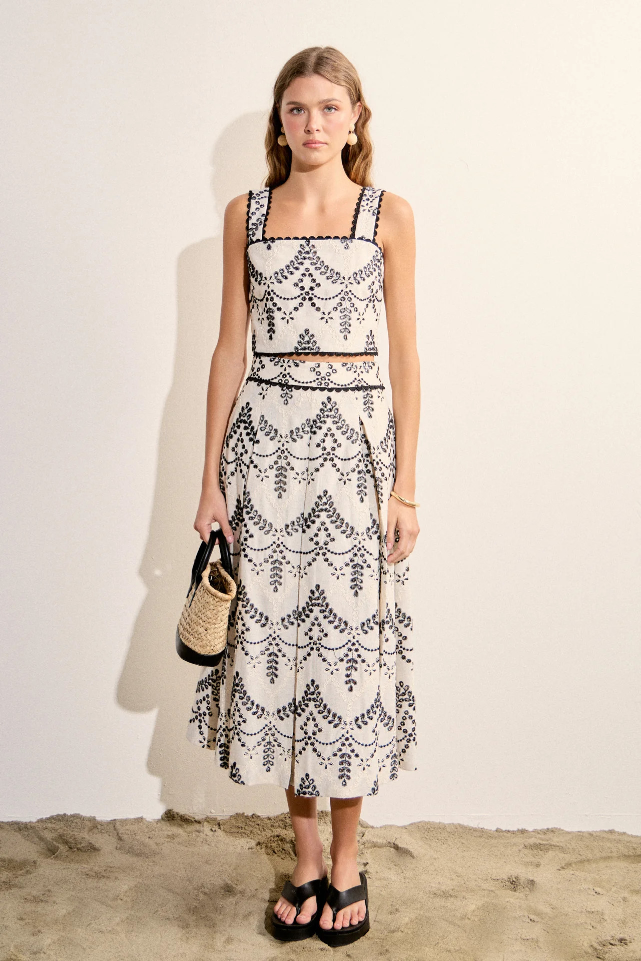 Embroidered Linen Sleeveless Crop Top | English Factory