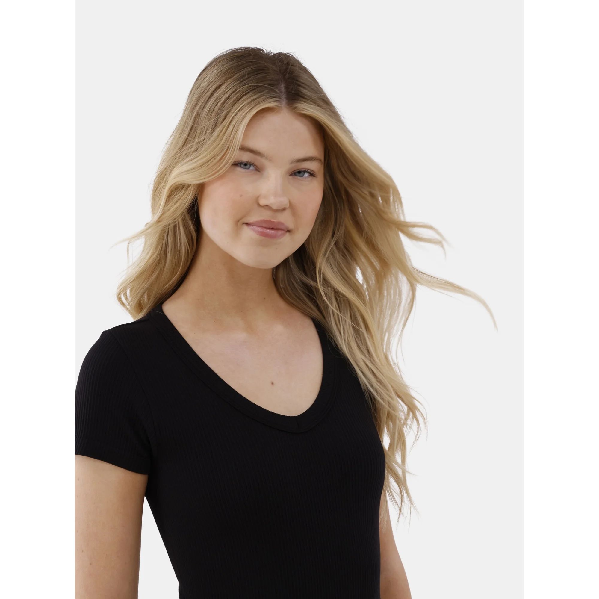 No Boundaries Seamless V-Neck Tee with Short Sleeves, 2 Pack, Women's | Walmart (US)