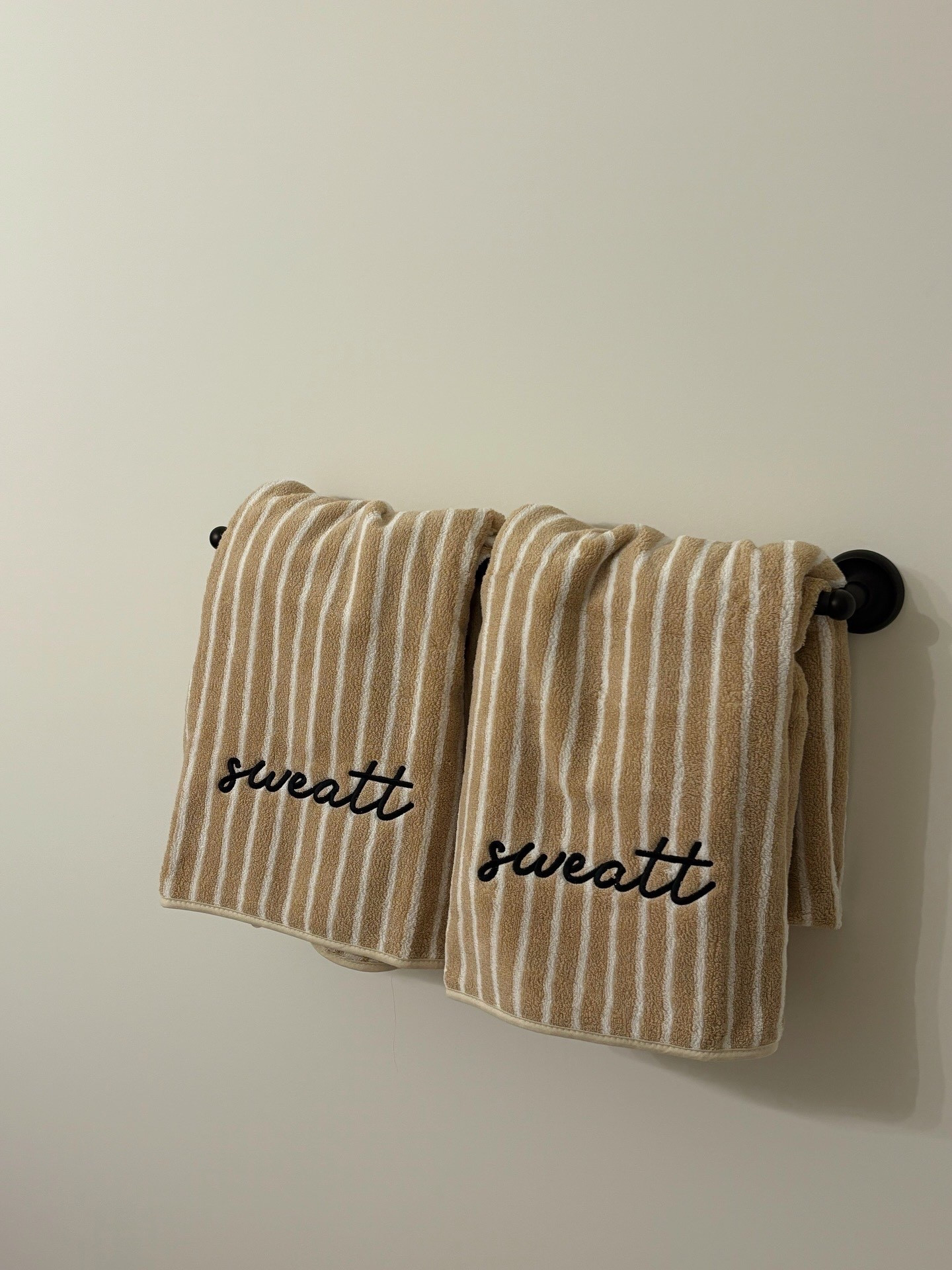 Monogrammed bath towels 