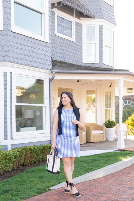 Anchors away, it's almost summer in New England! ⚓ On the blog, I share why I'm ready to set sail in Sailor-Sailor and what I love so much about this Connecticut based brand! 💙

For blog post and outfit details, click the link in my profile. ☀️


#LTKunder100 #LTKtravel #LTKSeasonal