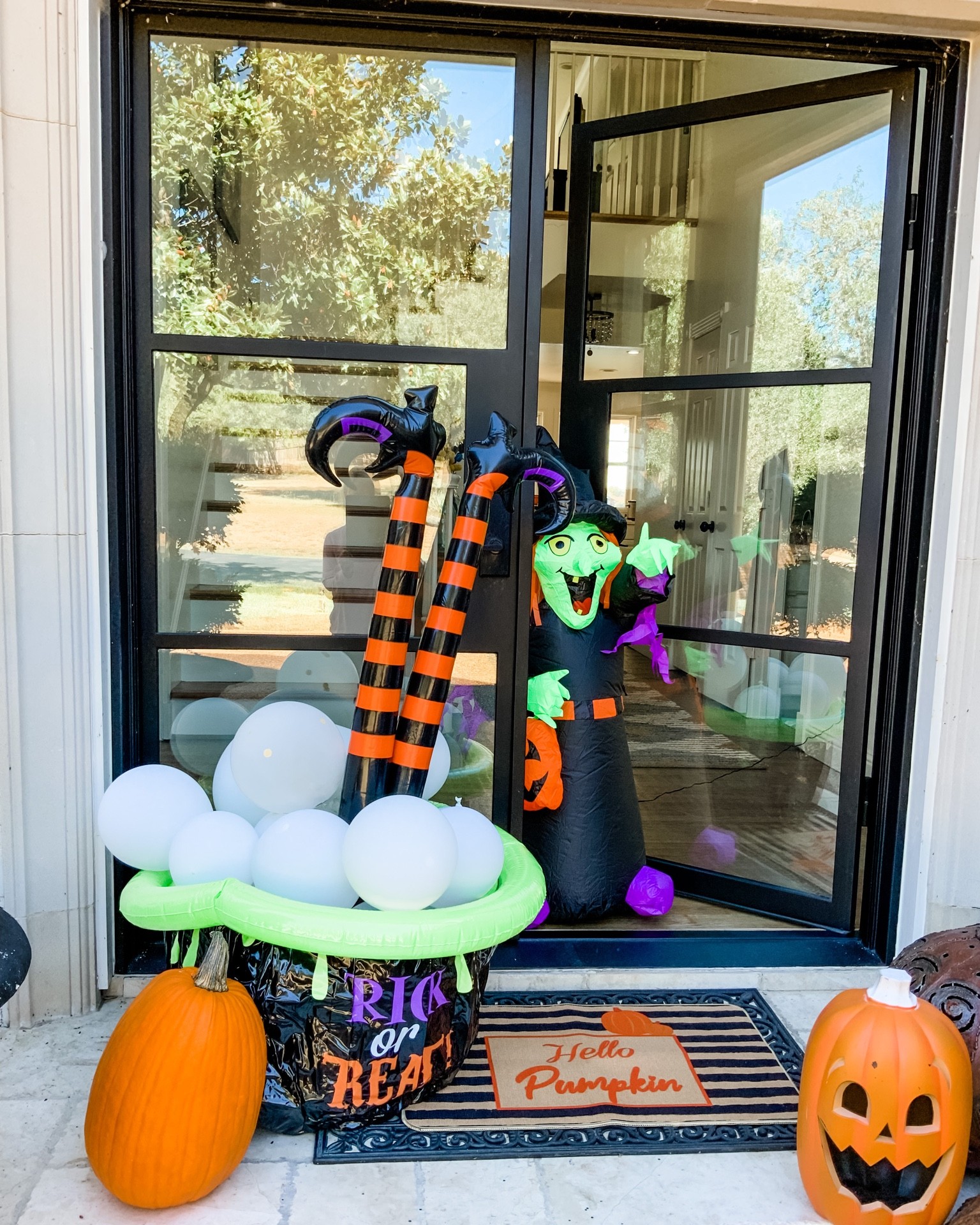 Halloween front porch decor

#LTKHoliday #LTKHalloween #LTKSeasonal