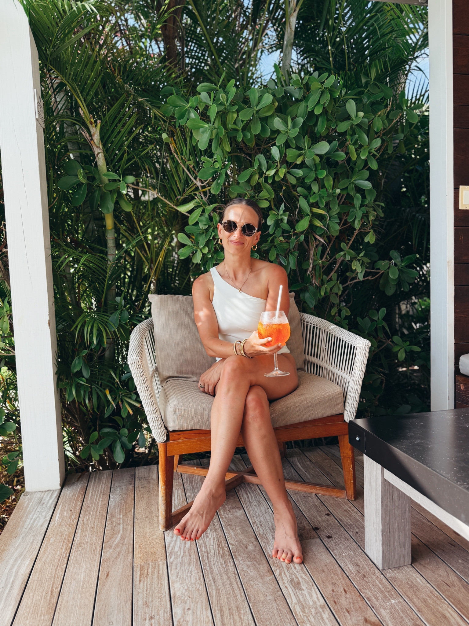 Cute swimsuit and cute drink!! This is one of those swimsuits that’s hold you in so nicely you can’t even tell if your bloated 👏

#LTKStyleTip #LTKSwim