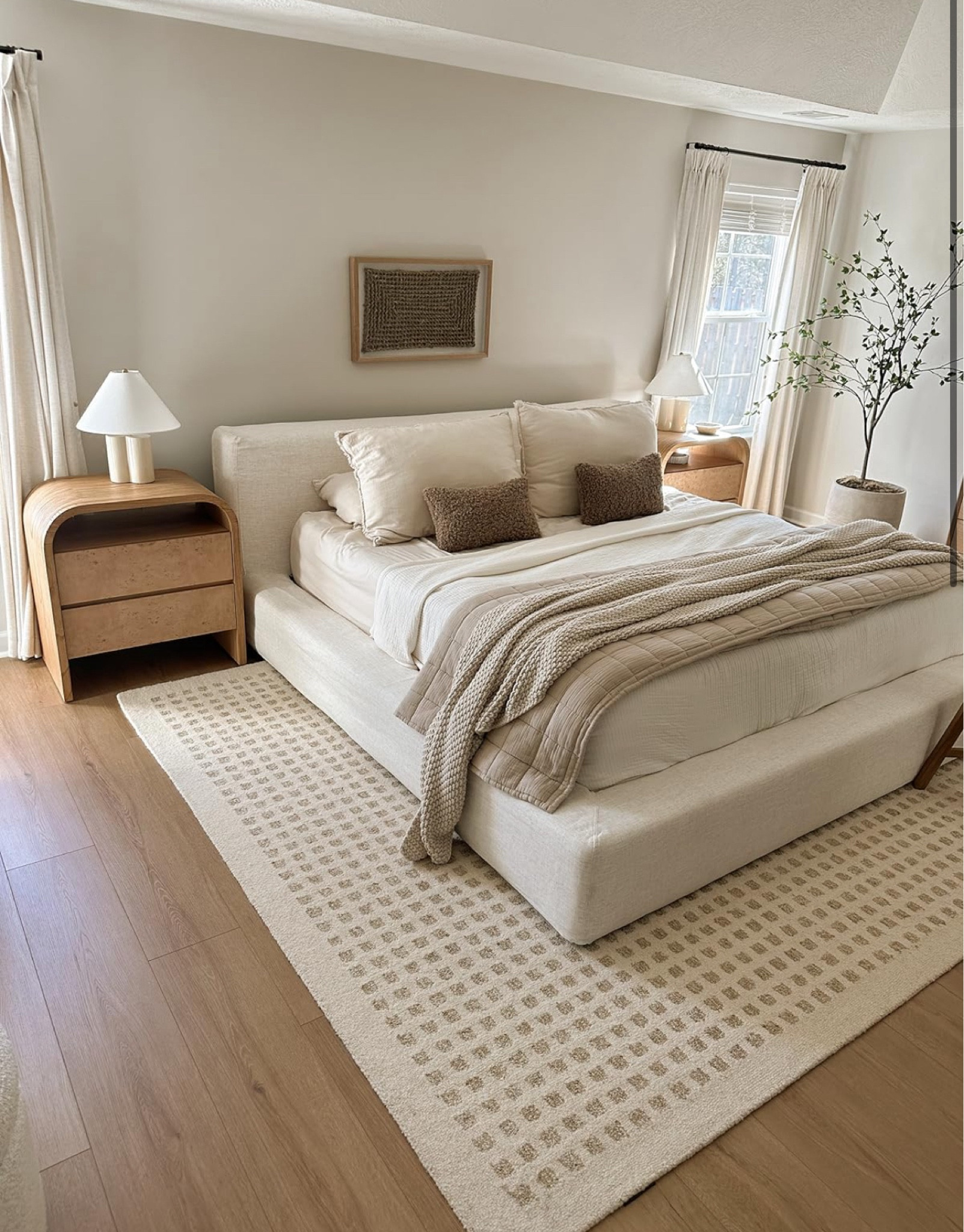 Bedroom details!

King bed, neutral rug, linen bedding oat color, nightstands, lamp, duvet, pillows, curtains bedroom bedding
Home 

#LTKsalealert #LTKstyletip #LTKhome