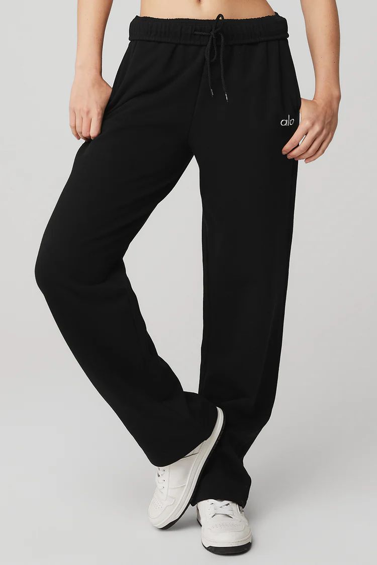 Accolade Straight Leg Sweatpant - Black | Alo Yoga