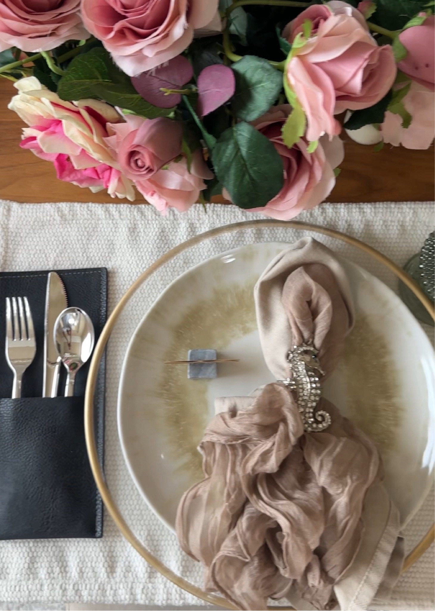 Here’s another beautiful and affordable tablescape inspo!

#LTKfindsunder50 #LTKparties #LTKhome