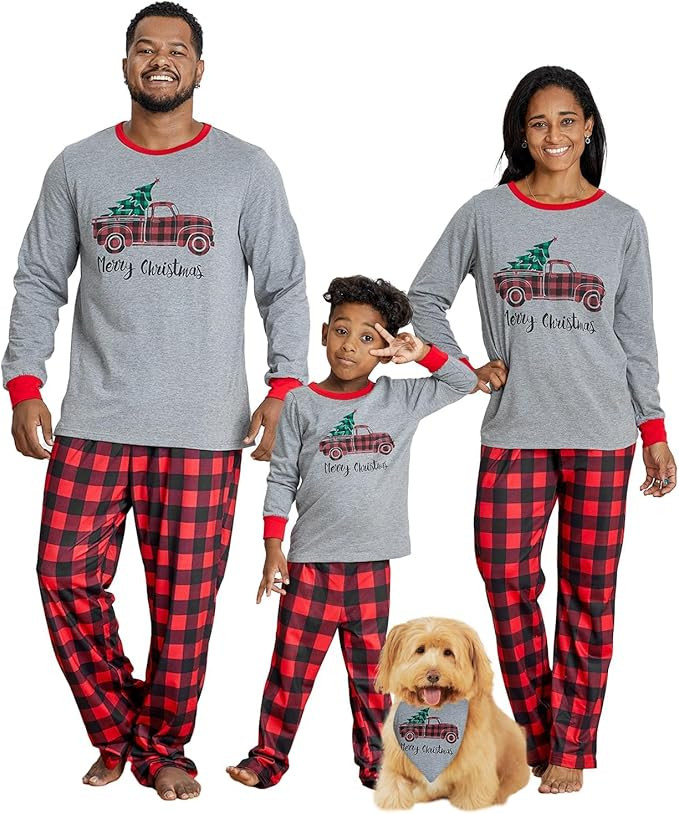 IFFEI Family Christmas Pajamas Matching Sets PJ's Sleepwear Printed Top and Plaid Pants with Pock... | Amazon (US)