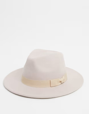 ASOS DESIGN felt fedora hat in camel with matching band | ASOS (Global)