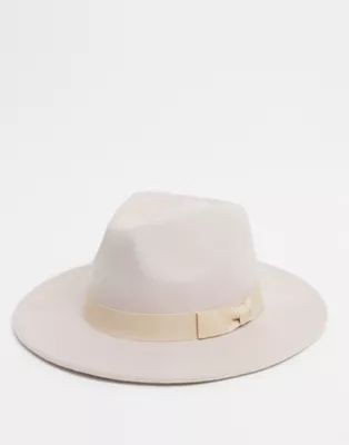 ASOS DESIGN felt fedora hat in camel with matching band | ASOS (Global)