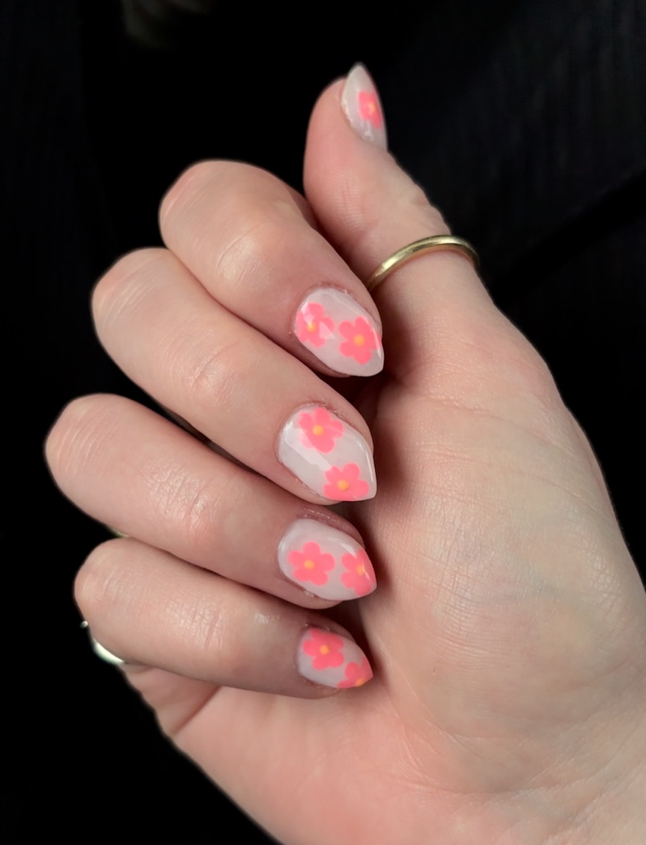 breaking up regular content for some nail inspo on LTK 🌸😏

#LTKtravel #LTKSeasonal #LTKstyletip