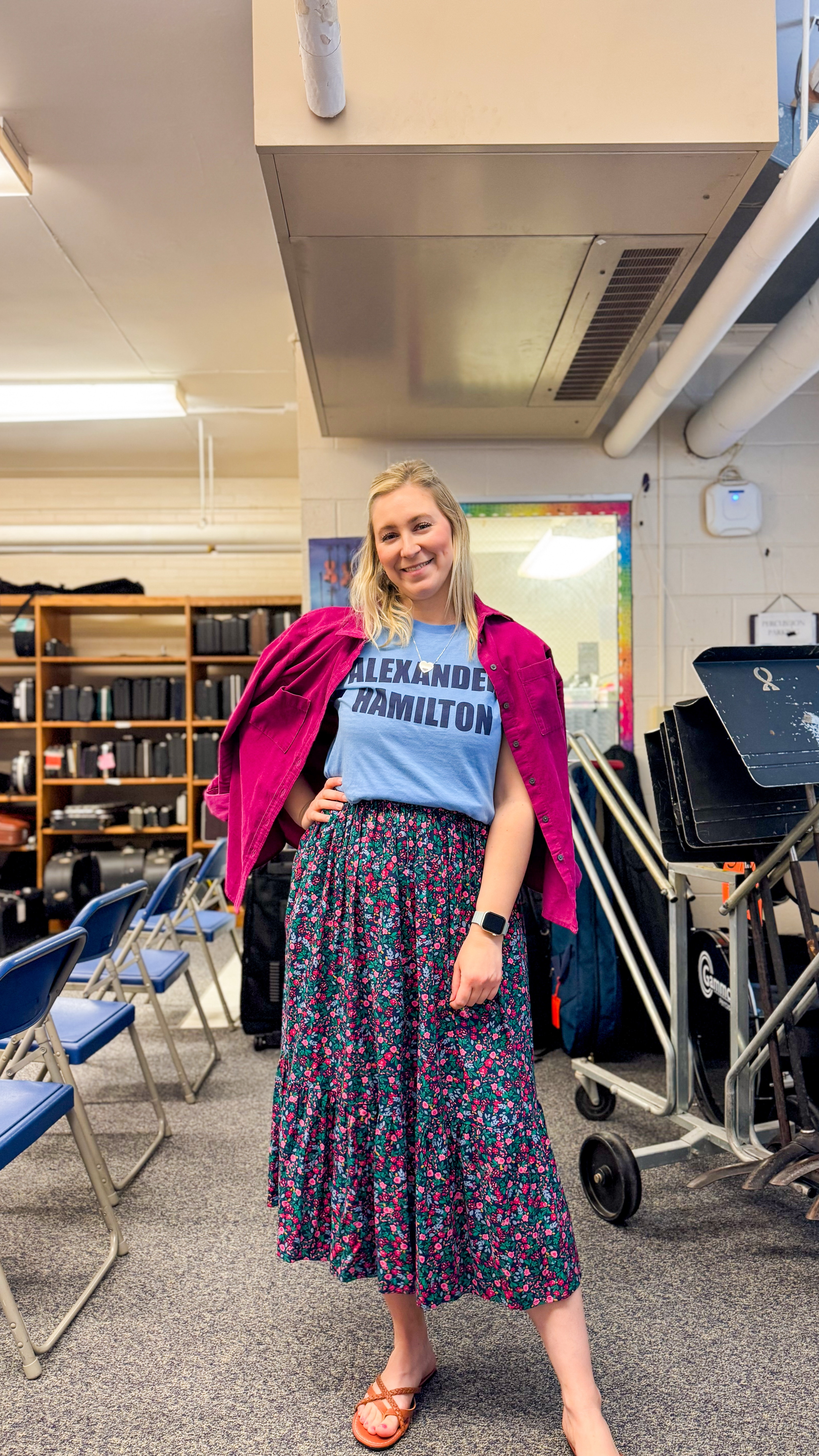 Wearing the medium Croptuck!

Medium in dress 
Size 8 sandal 

#LTKSeasonal #LTKWorkwear #LTKMidsize