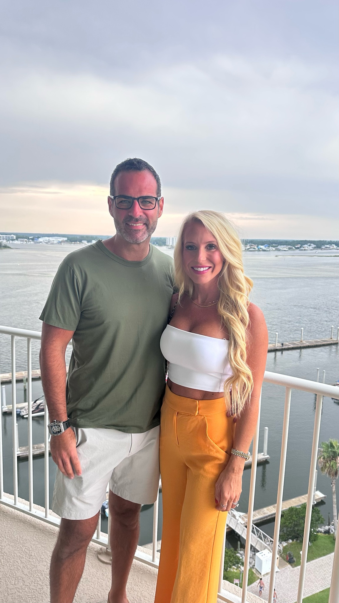 Express outfit for summer ☀️🍊

#LTKtravel #LTKunder50 #LTKSeasonal