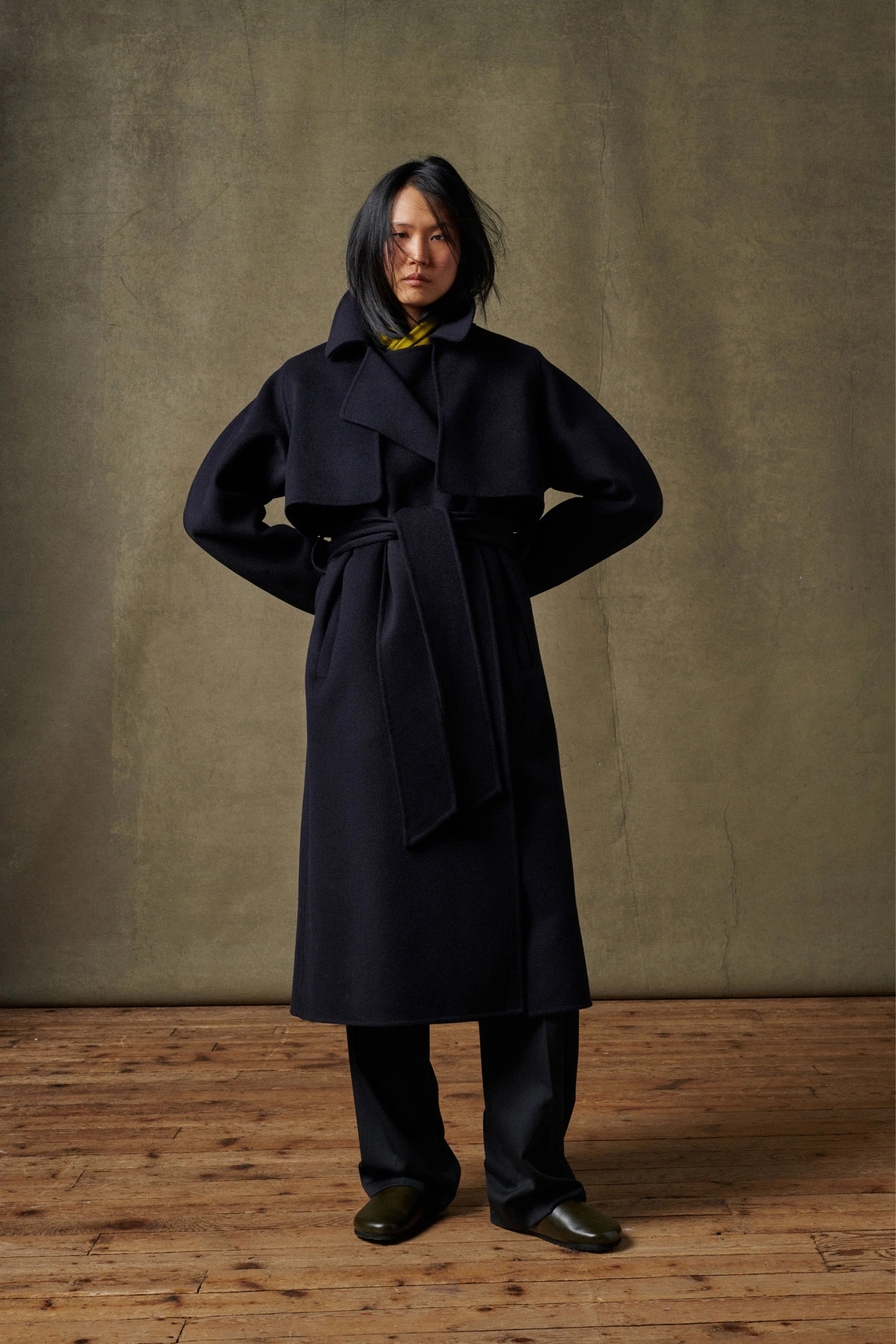 Elegant long black coat 

#LTKSeasonal #LTKfit #LTKstyletip