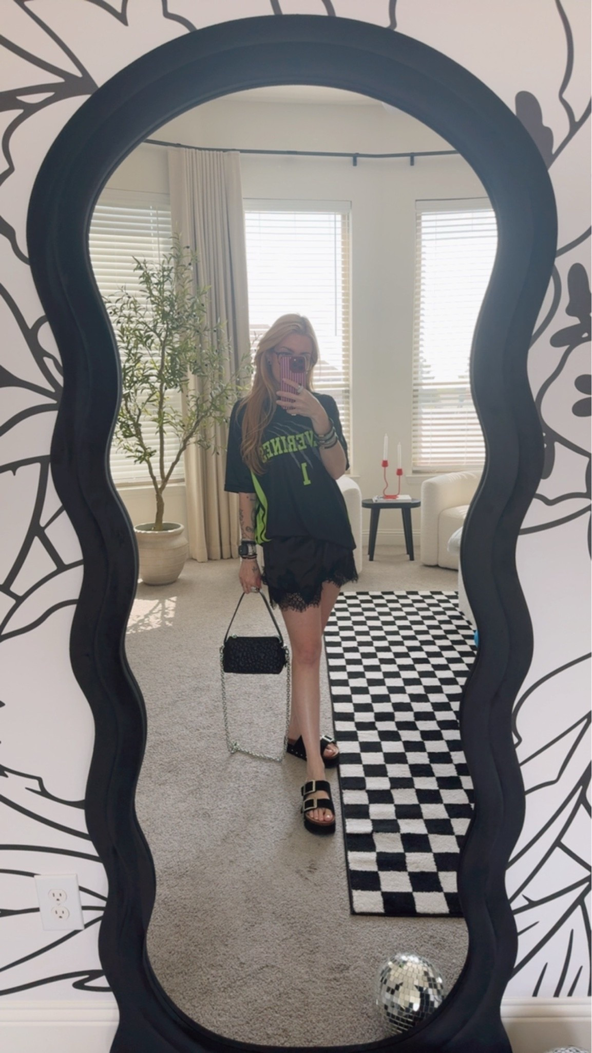 #OOTD TEAM SHIRT IDEA

#LTKmomlife #LTKootd #LTKPetite