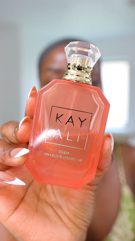 Spray it and wear your stufffssssss - dassit! @kayali #fragrance #howtolayerfragrances 

#LTKStyleTip #LTKVideo #LTKBeauty