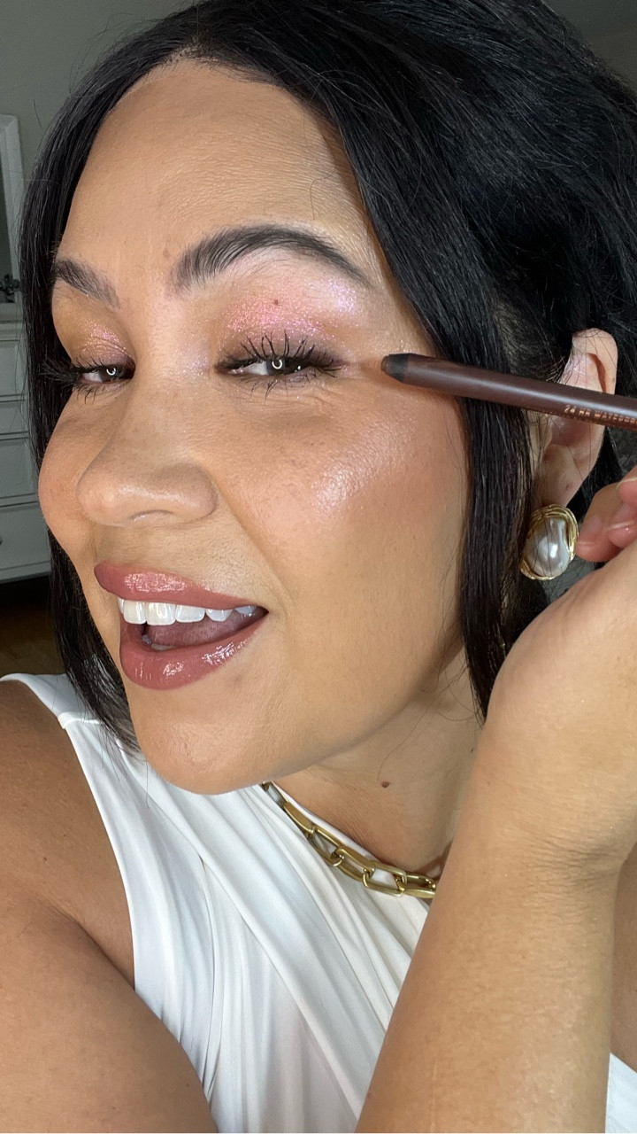 Over 40 eyeliner tutorial.

All products linked in my #ltk

#nofiltermakeup #matureskinmakeup #over40makeup #eyelinertutorial #easymakeuptutorial #over50women @personacosmetics

#LTKFindsUnder50 #LTKBeauty #LTKOver40