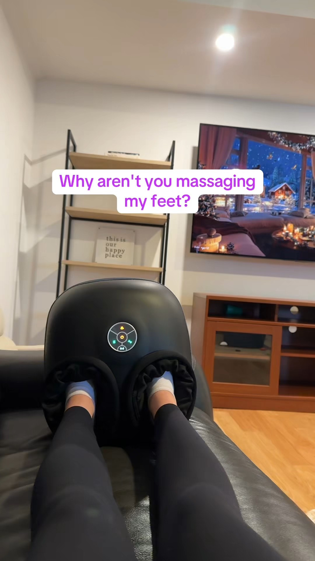 Say goodbye to sore feet!! 🎁✨this foot massager is the ultimate way to relieve foot pain and makes the perfect Christmas gift!! Treat yourself or someone special! #massage #massagetherapy #footmassage #painrelief