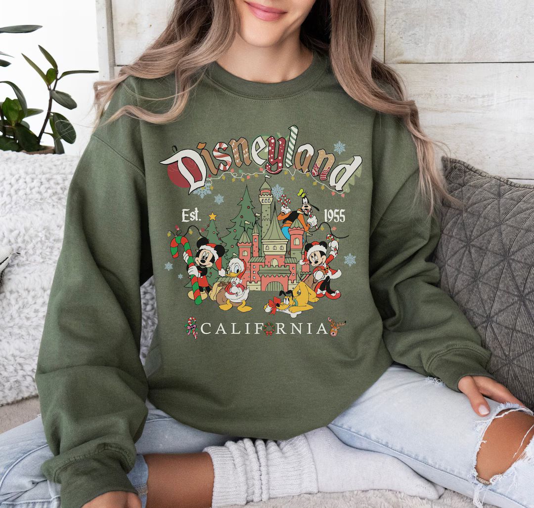 Vintage Disneyland Christmas Sweatshirt Mickey and Friends - Etsy | Etsy (US)