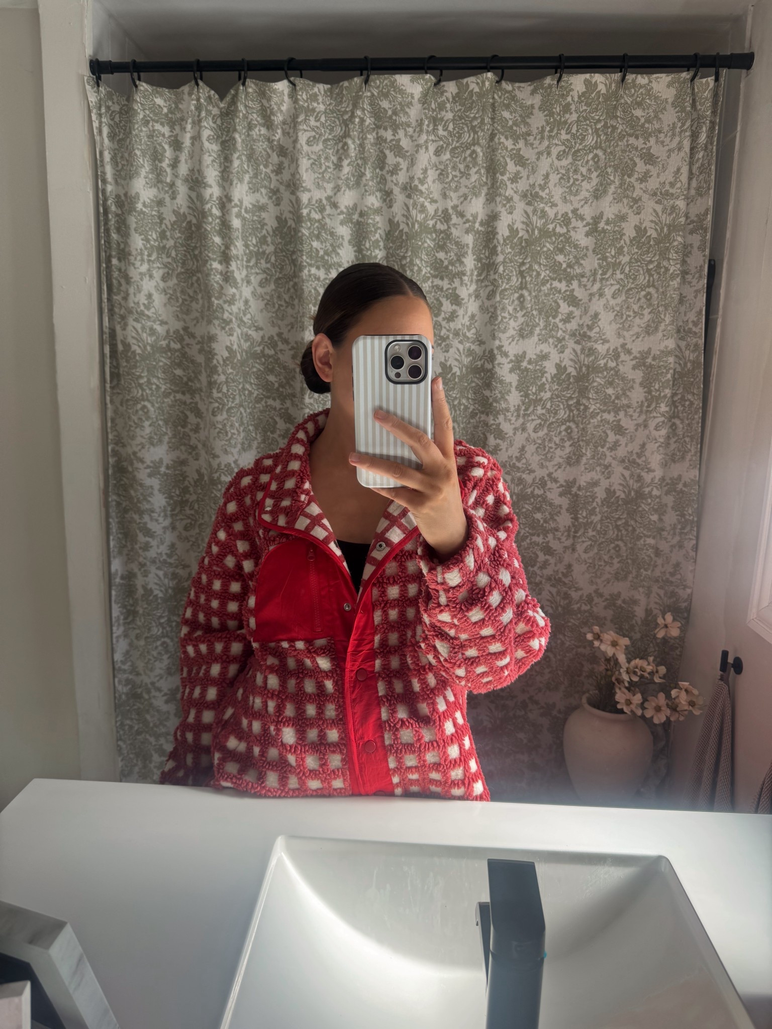 The cutest amazon Sherpa! 



#LTKootd #LTKmomlife #LTKgrwm