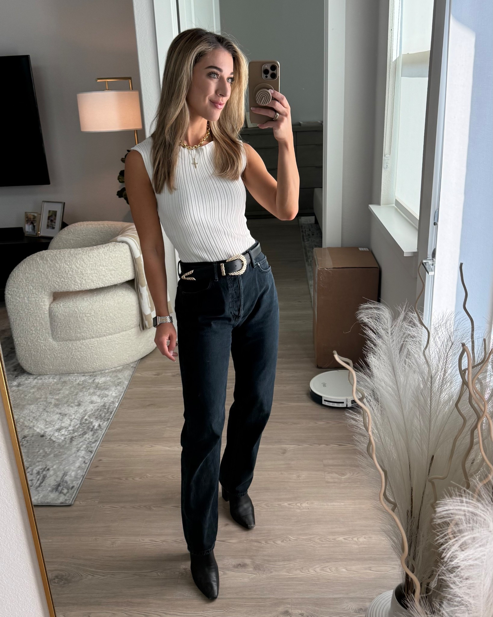 Fall is here 🤍🖤

#LTKWorkwear #LTKStyleTip #LTKFindsUnder50