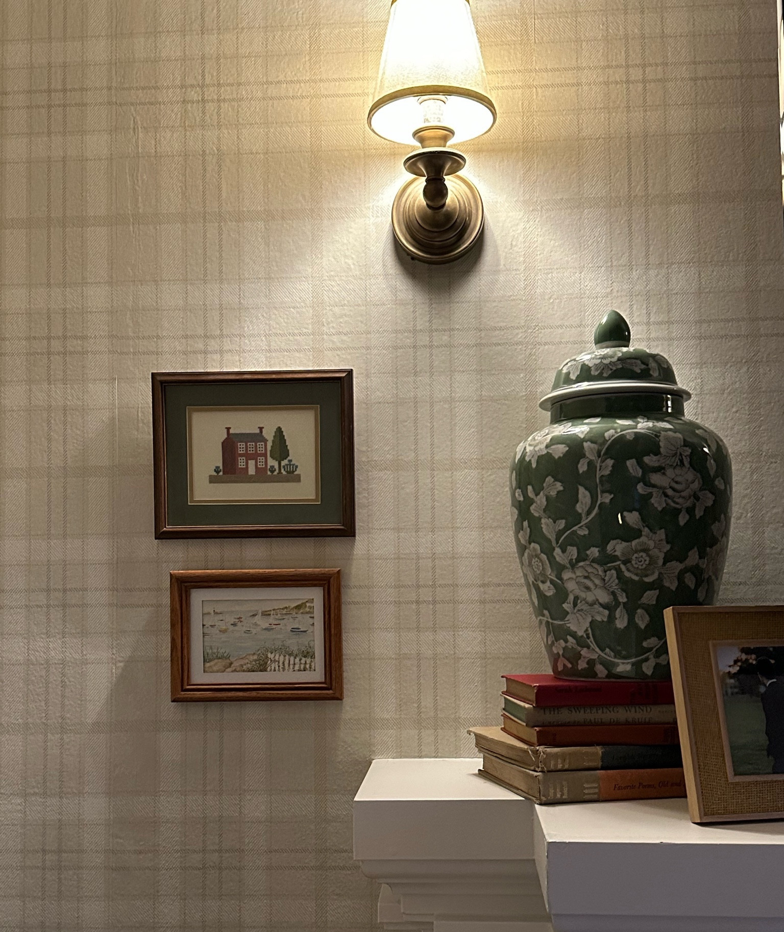 Library mantle 📚

#LTKhome