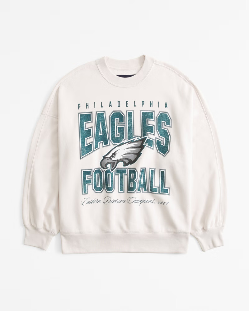 Abercrombie & Fitch Women's Philadelphia Eagles Graphic Oversized Sunday Crew in Cream - Eagles - Size XXS | Abercrombie & Fitch (US)