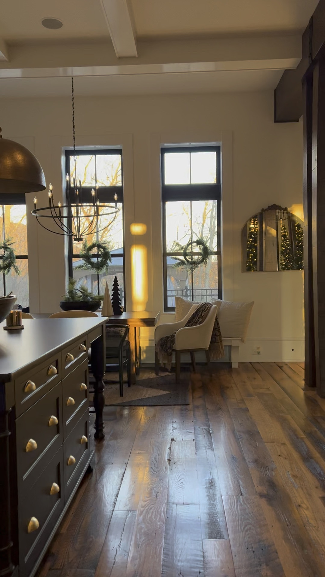 Kitchen lighting ❤️❤️  #LTKHoliday 

#LTKhome #LTKVideo