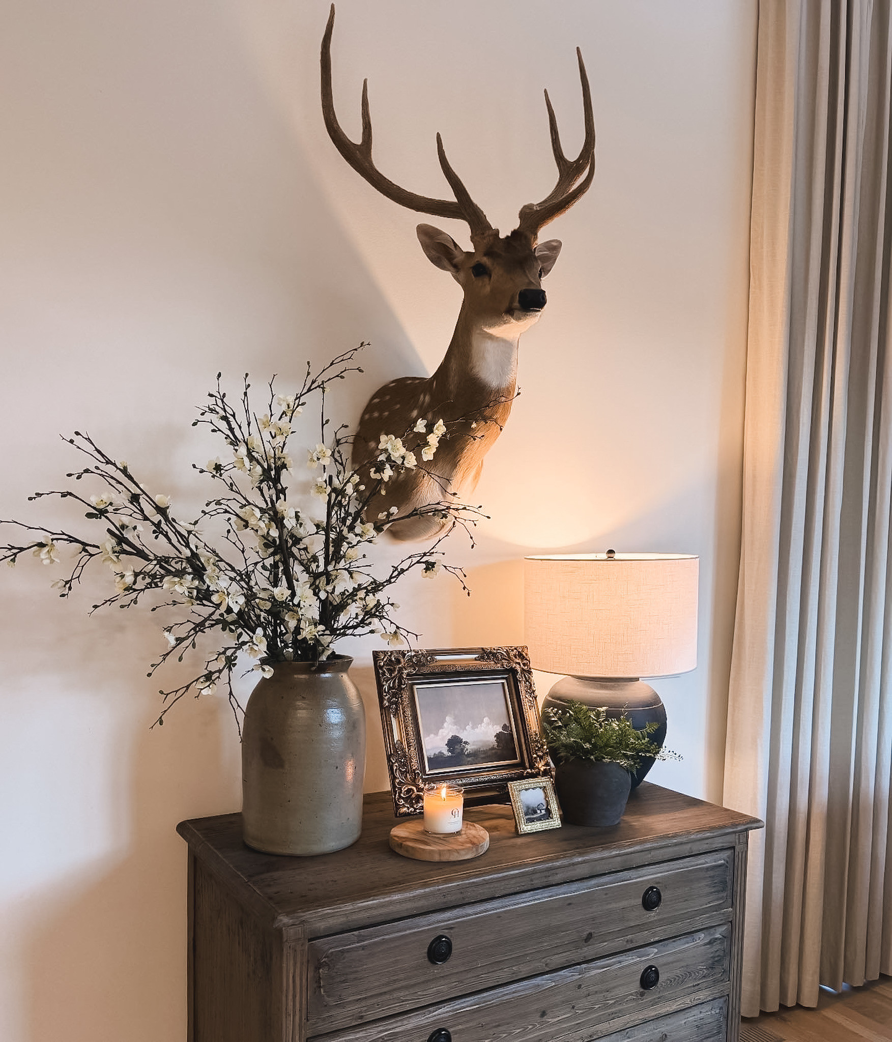 Living Room Console style 

 #LTKHome