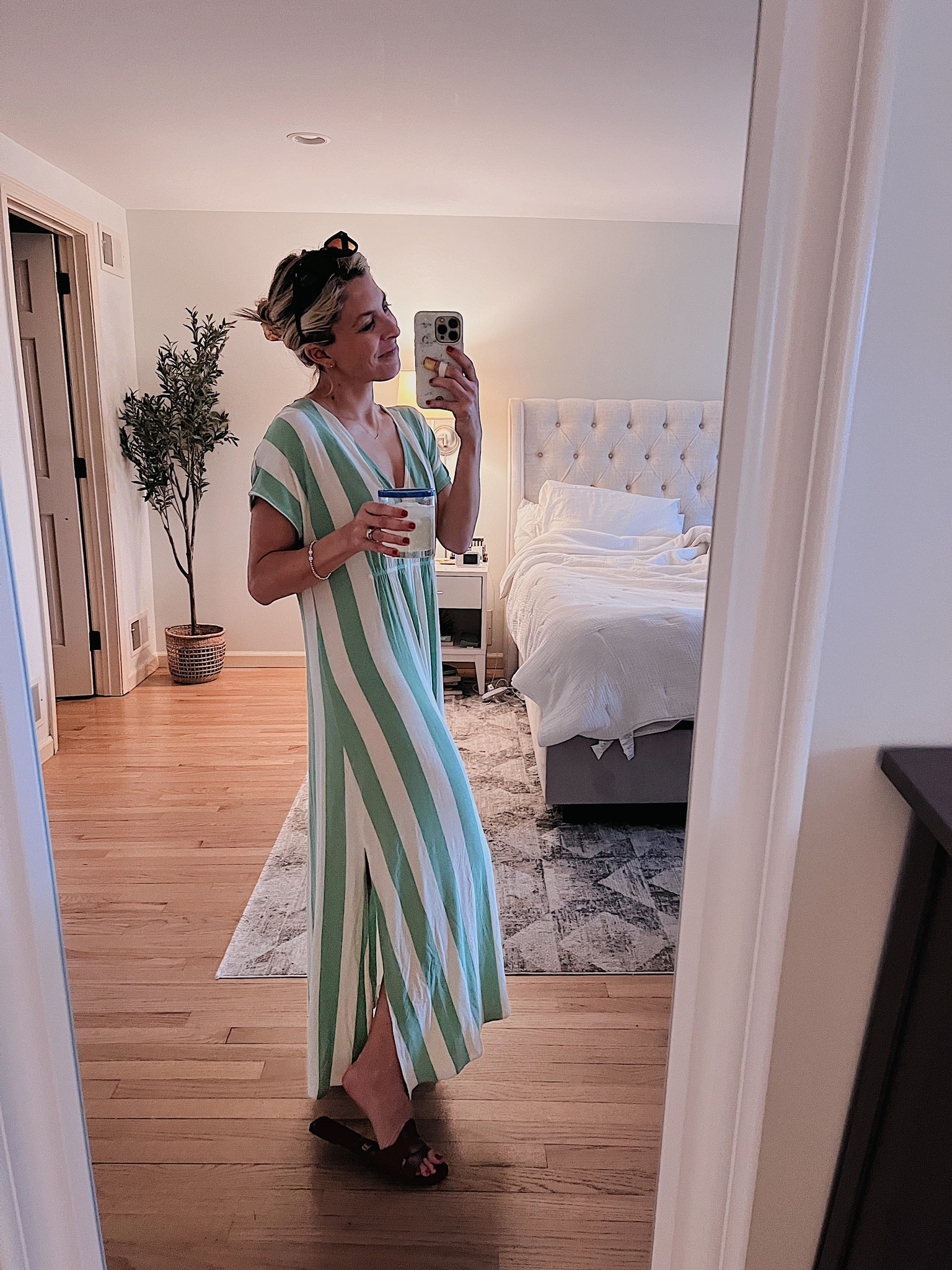 Can’t get enough of LAKE’s new summer collection #lakepartner. Wearing an XXS