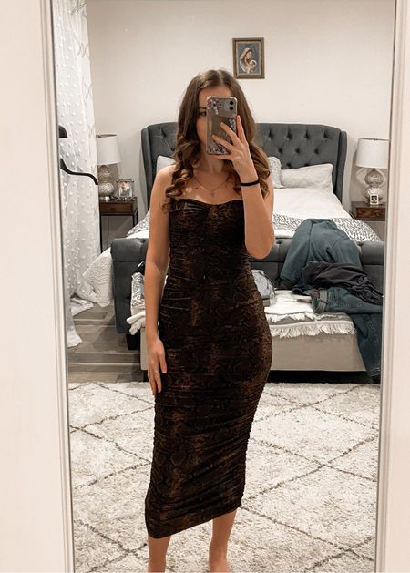 A ruched midi dress paired with slingback heels makes a great going out outfit.
.
.
.
.
.
.
.
Outfit ideas | outfit inspo | date night outfit | date night dress | dinner dress | dresses for dinner | midi dress | dress outfit | ruched dress | going out dress | black slingback | black heels | closed toe heels | 

#LTKGiftGuide #LTKSeasonal #LTKFind #LTKunder50 #LTKunder100 #LTKU #LTKsalealert #LTKfindsunder50 #LTKfindsunder100 #LTKstyletip #LTKworkwear #LTKtravel #LTKshoecrush #LTKitbag #LTKparties