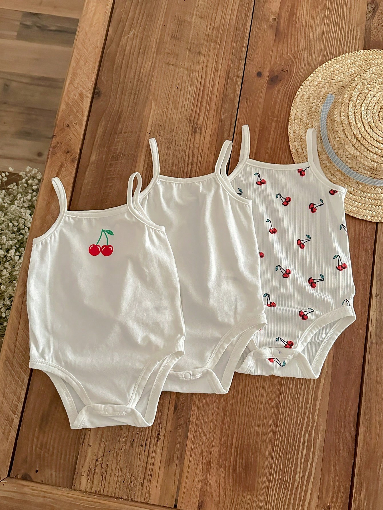 SHEIN Baby Girl Casual Summer Knitted Cherry Patterned Bodysuit Set With Open Crotch, 3pcs | SHEIN
