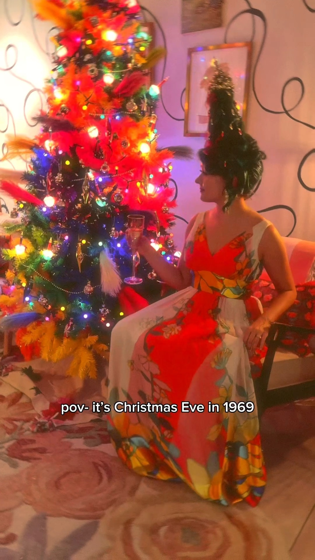 Christmas dress, Christmas outfit, vintage, vintage dress, Christmas Eve outfit, holiday, holiday outfit, vintage fashion, 1960s, 60s fashionn

#LTKdayinmylife #LTKHoliday #LTKootd