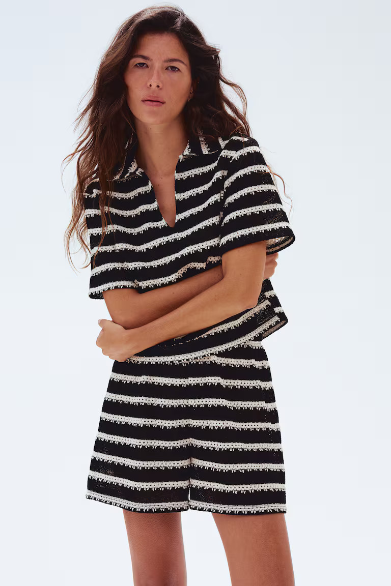 Collared knitted top | H&M (UK, MY, IN, SG, PH, TW, HK)