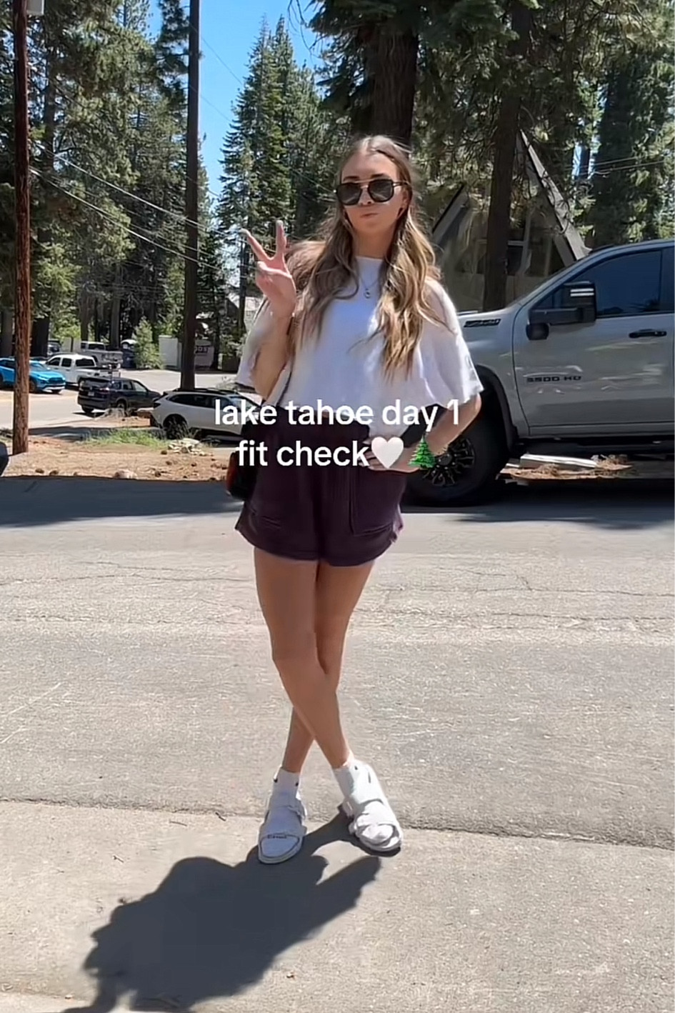 my whole fit is aerie◡̈
top-medium
bottoms- XS

#LTKFindsUnder50 #LTKFindsUnder100 #LTKU