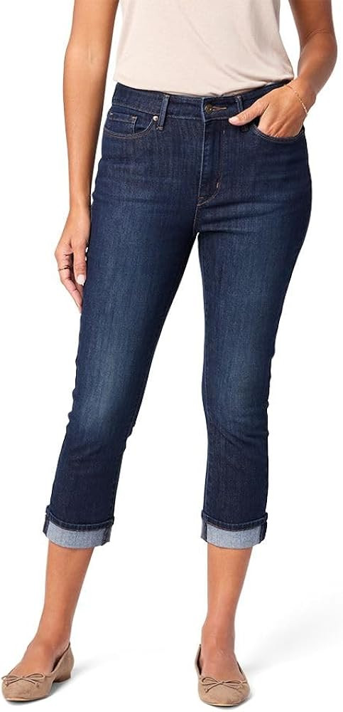 Levi Strauss Signature Gold Women's Mid-Rise Slim Fit Capris (Available in Plus Size) | Amazon (US)