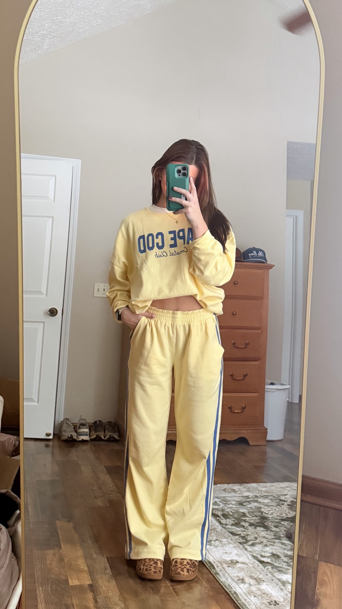 if sunshine were a matching set !!

size M crew neck
size S pants

#LTKU #LTKootd #LTKSeasonal