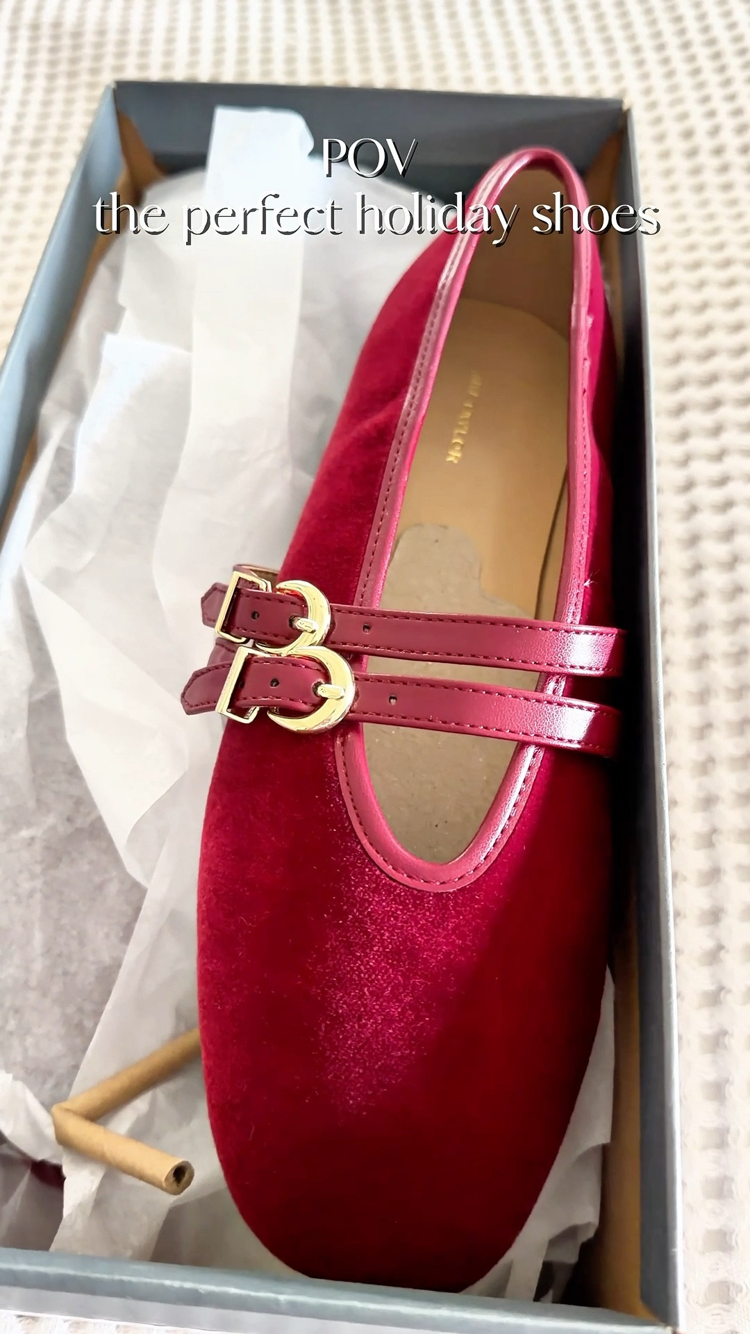 The prettiest holiday flats! Wear with tights and a holiday dress or with a cropped jean or leggings. 

Holiday shoes, holiday outfit, holiday fashion, women’s shoes, flats, Mary Jane’s 

#LTKHoliday #LTKSaleAlert #LTKootd