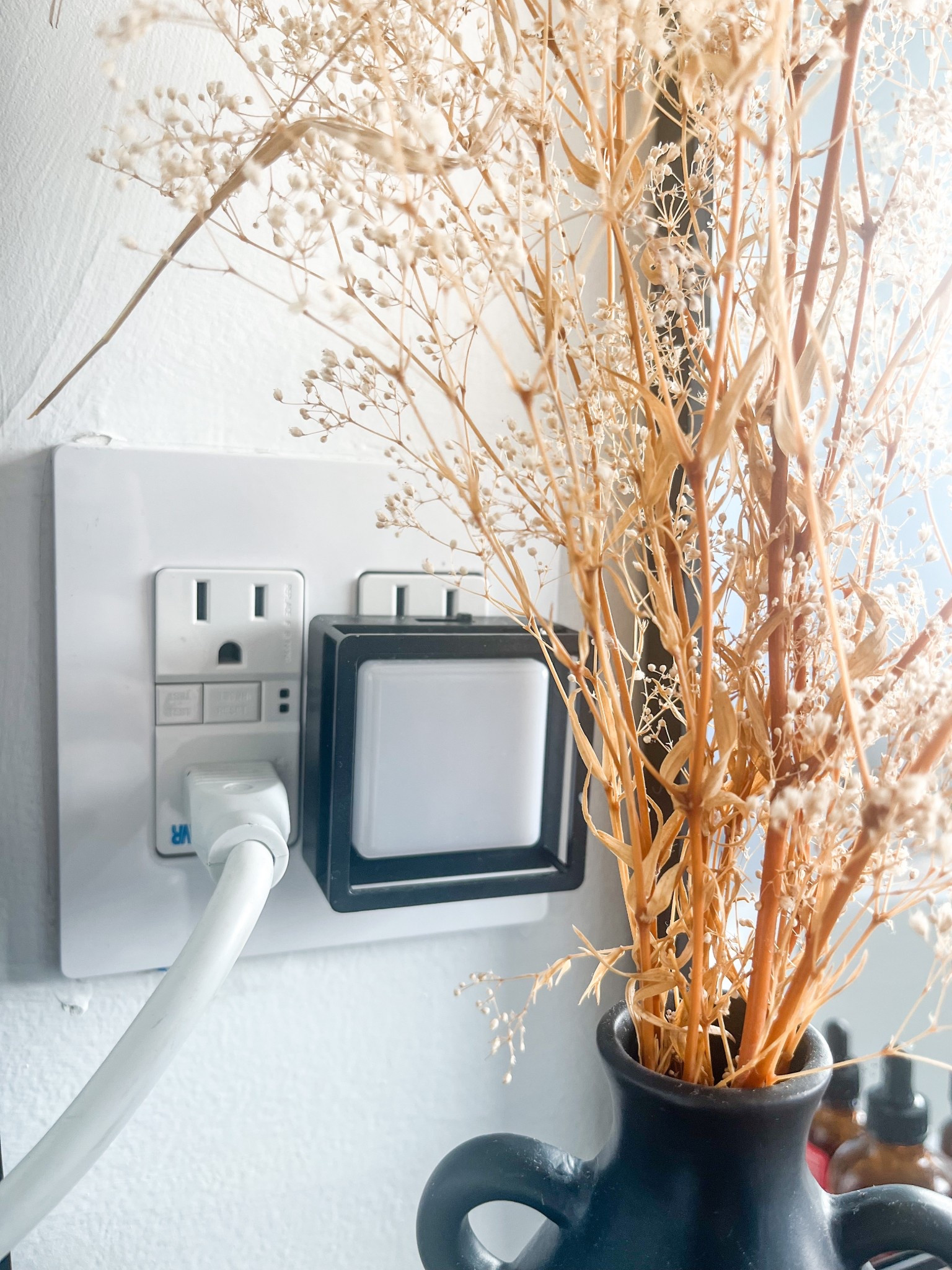 these night lights are the best! they’re light activated and perfect for hallways, bathrooms, closets, everywhere!

home finds. amazon. night light. for the home  

#LTKHome