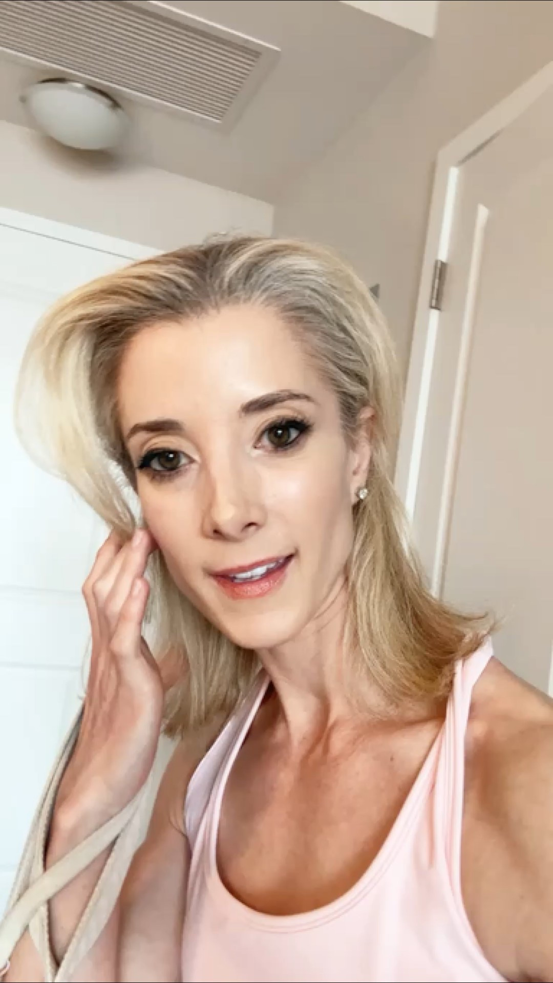 Join; https://www.amazon.com/live/broadcast/dd6af7ae-1c2b-45a7-b9a7-110a8159b85c?placementId=shopping-videos-home&ref=cm_sw_al_ms_w3dkT4FwQL7SY

#LTKU #LTKActive #LTKFindsUnder50