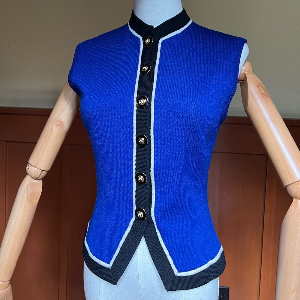 ST. JOHN tailored sweater vest Small Petite | Poshmark