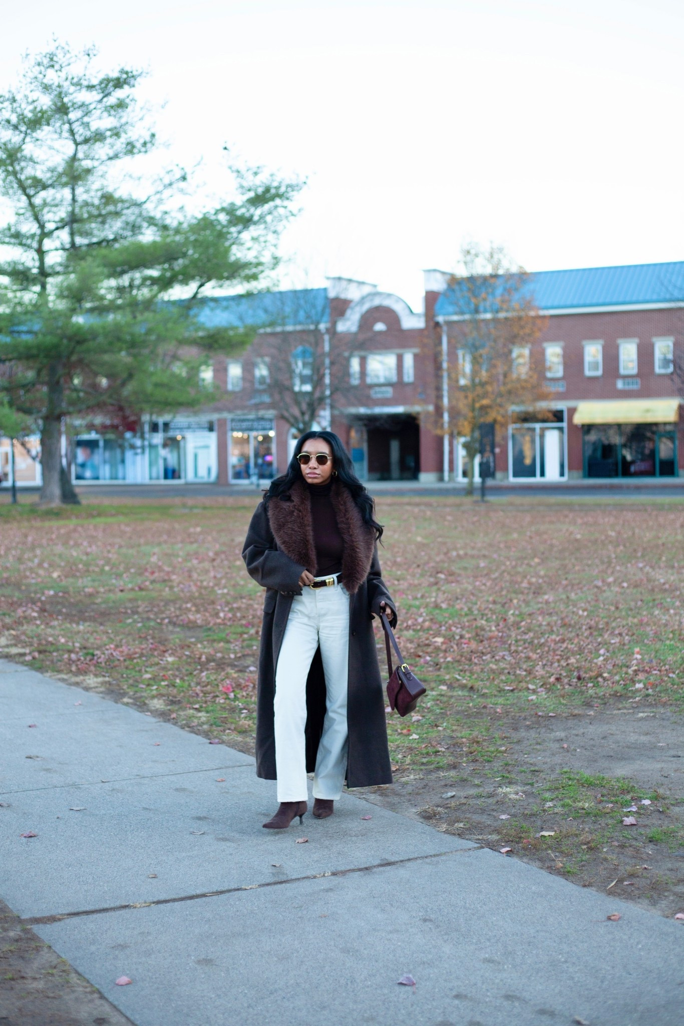 -size large in coat
-size 25 in jeans (tts)
-size small in belt

#LTKHoliday #LTKFindsUnder100 #LTKSeasonal