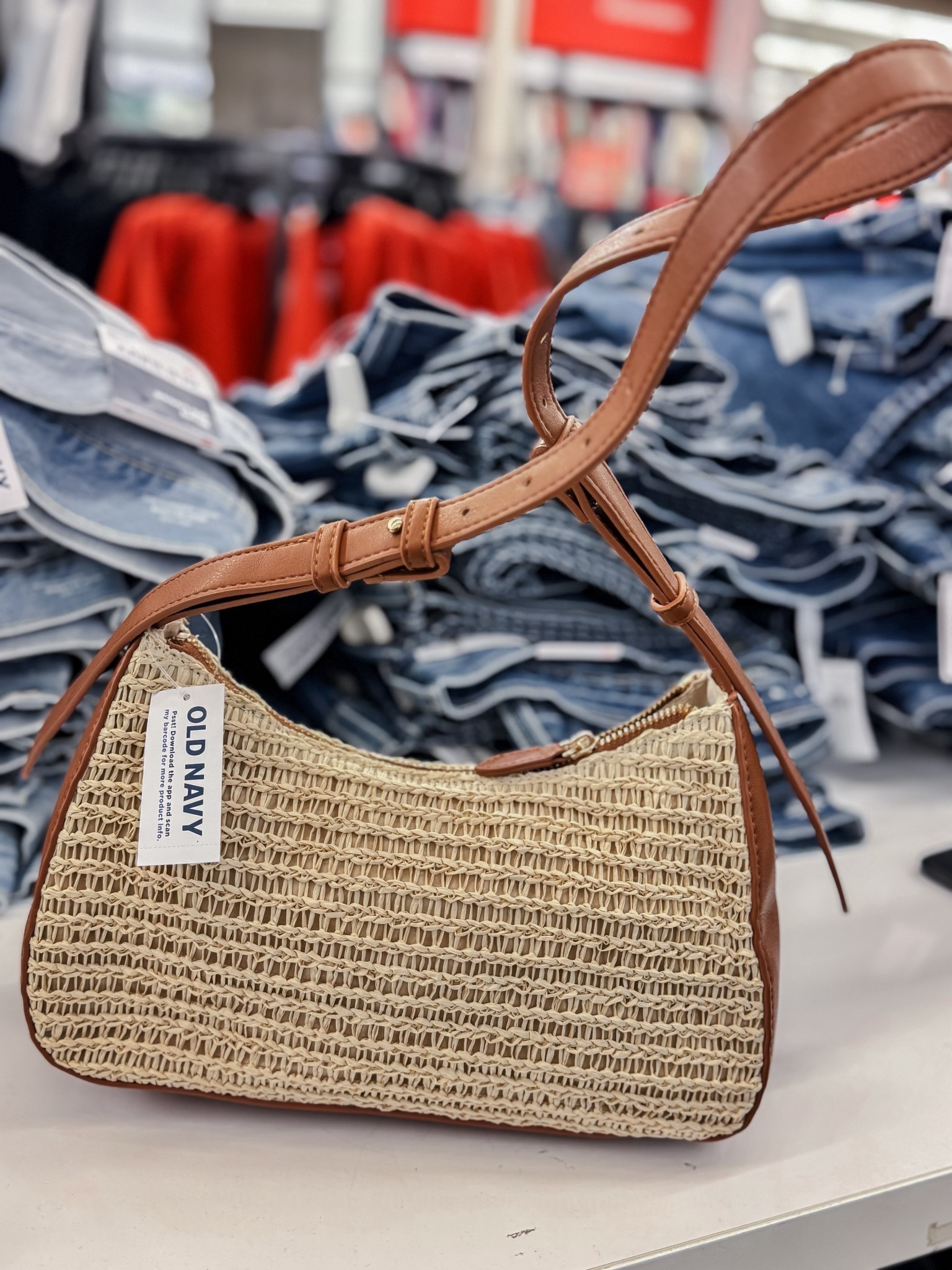 Affordable handbag for spring 

#LTKSeasonal #LTKootd