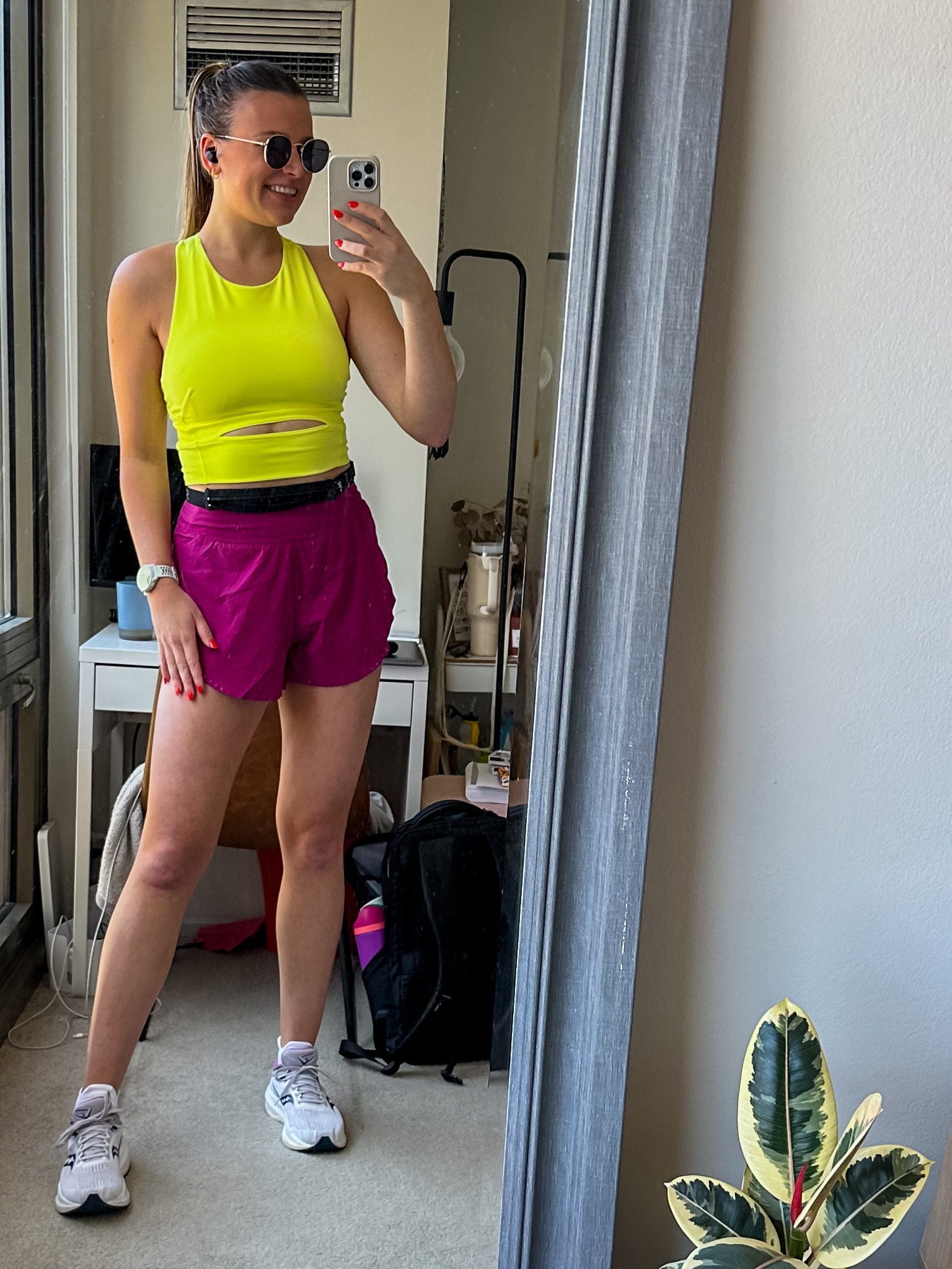 Top: 8
Bottoms: 6
Shoes: 9

#LTKfitness #LTKActive #LTKshoecrush