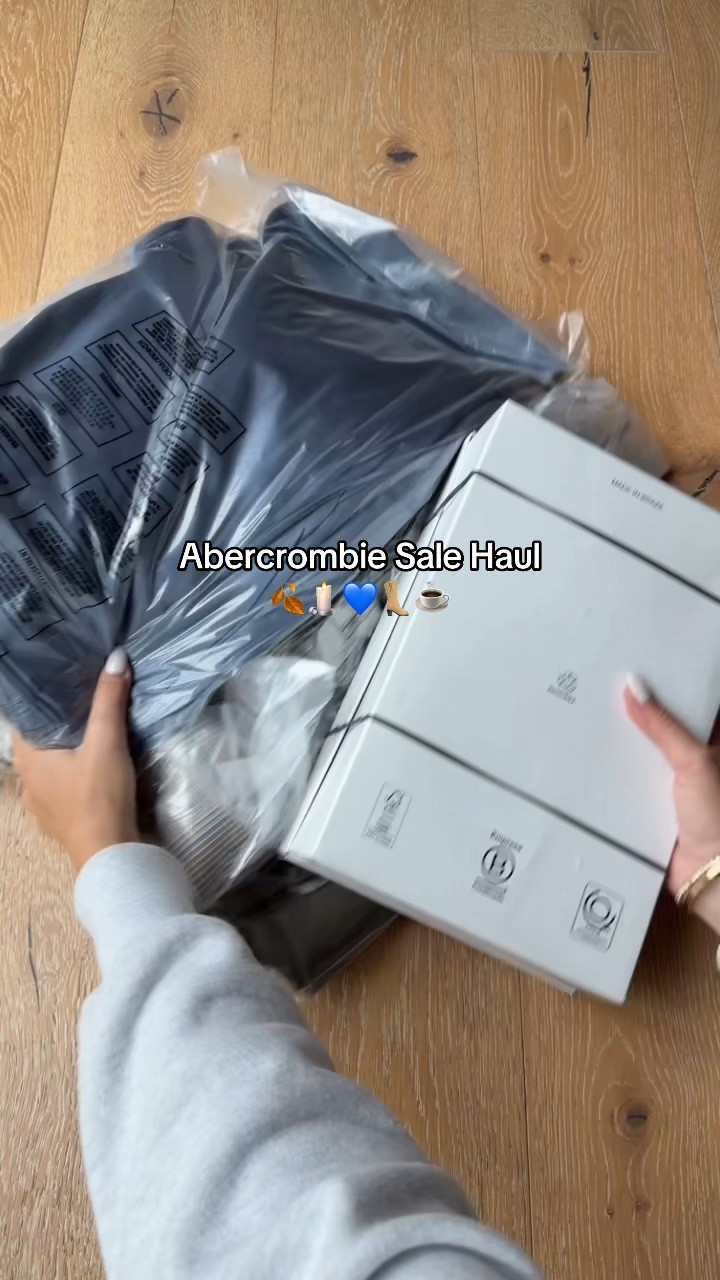 Abercrombie is having a HUGE sale right now! 😍 Here’s what I picked up and code SUITEAF stacks on top of the sale for even more savings!

I’ll be posting a try-on of everything soon  I’ll have everything linked on my LTK! 🤎


@abercrombie